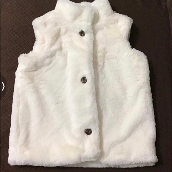 Hanna Andersson Faux Fur Vest and Tedbear Hat Bundle Size 5 K302 - Picture 5 of 12